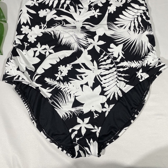 NEW Bleu Rod Beattie‎ [ 16W ] Tropical Oasis One Piece Swimsuit Black White - Picture 4 of 12